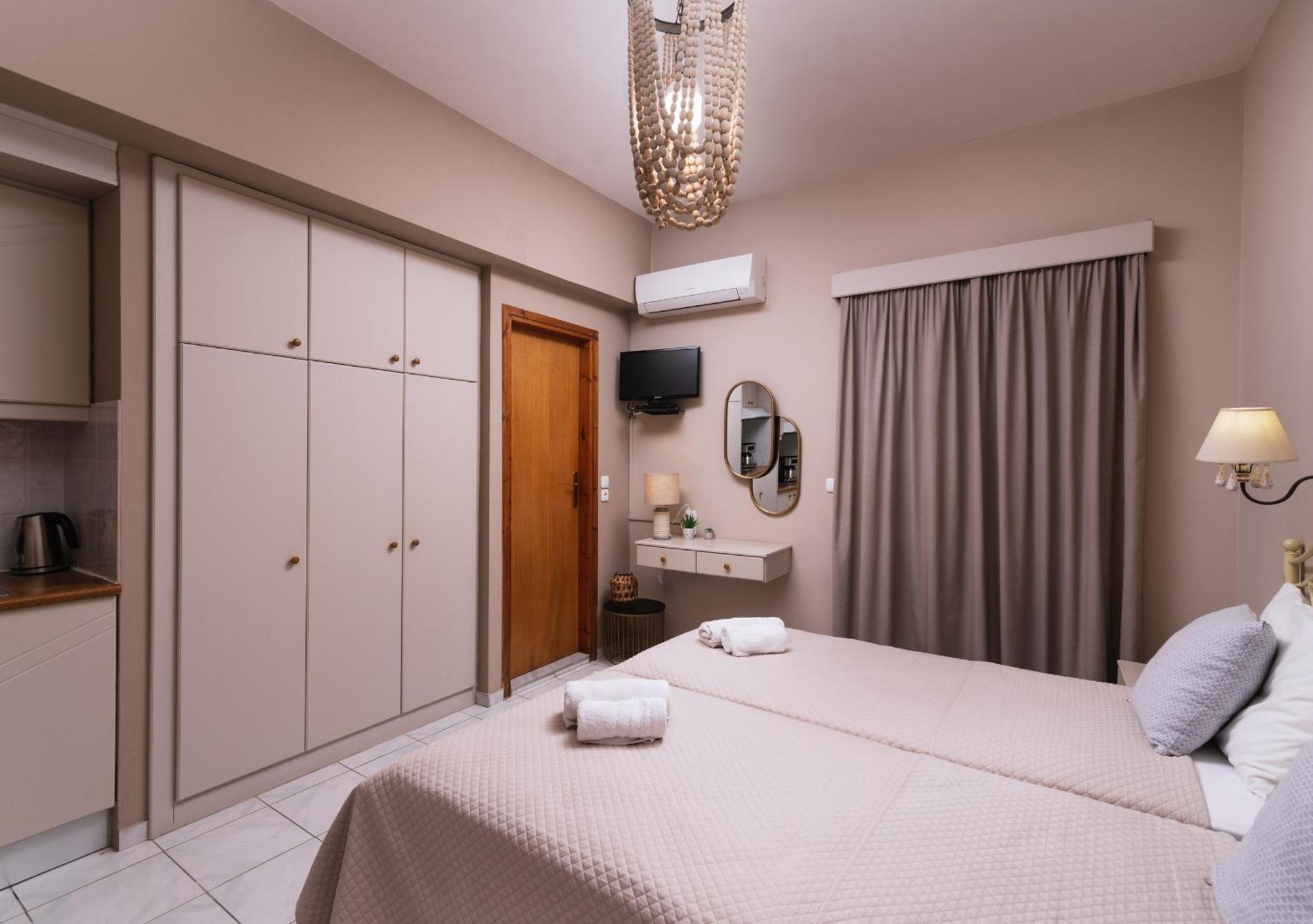 Filia Apartments Піцідія Екстер'єр фото